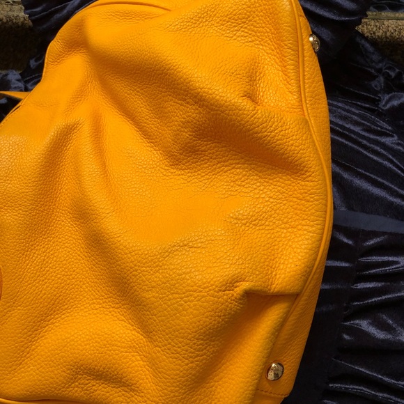 (SOLD) Micheal Kors Large Hobo - Picture 3 of 6